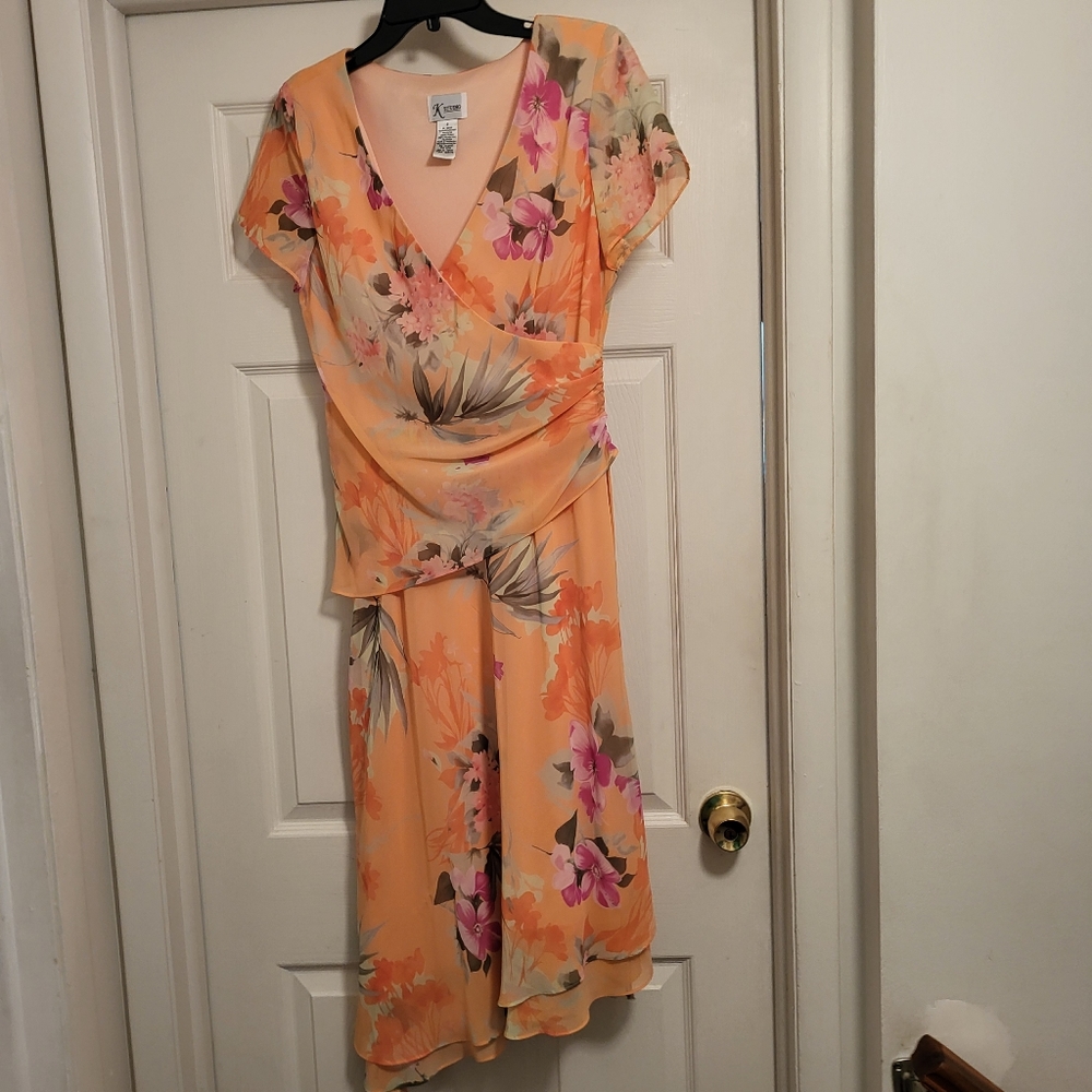 K Studio, dress size 8, peach floral